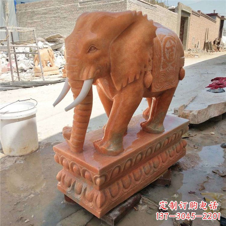泰州晚霞红石雕大象