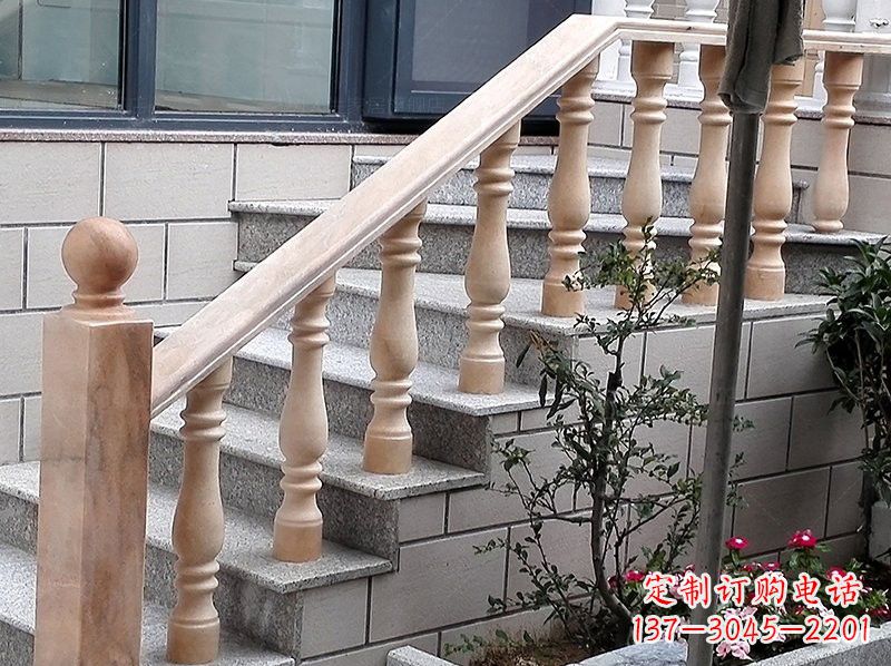 泰州晚霞红小区栏杆石雕