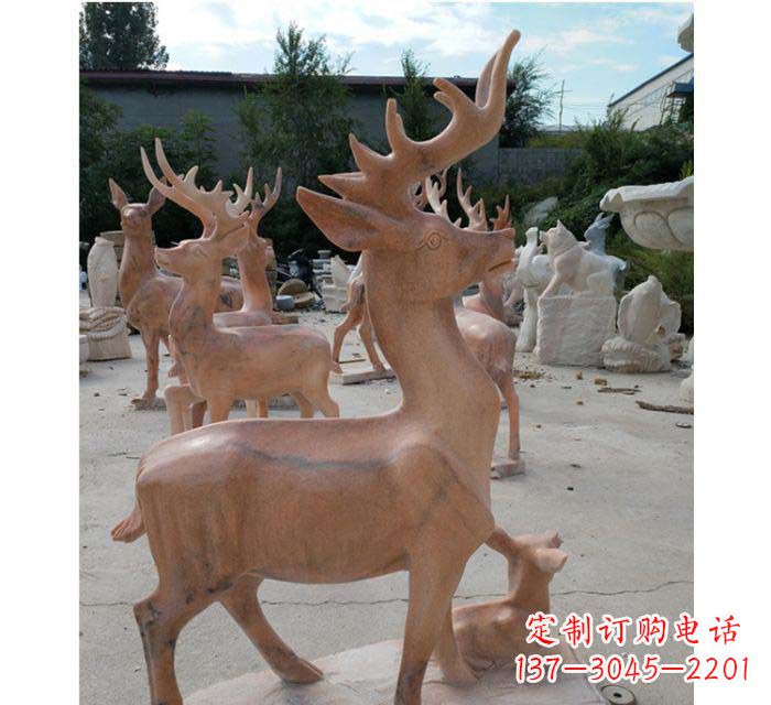 泰州晚霞红驯鹿动物公园石雕