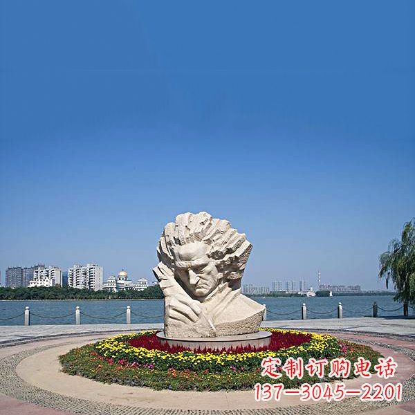 泰州维也纳古典乐派代表人物世界知名音乐家贝多芬石雕景区景观雕像