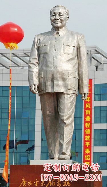 泰州伟人邓小平铜雕像