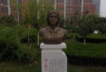泰州重温激情，缔造经典，南丁格尔铜雕