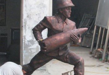 泰州铜雕炮弹战士，象征勇气和决心