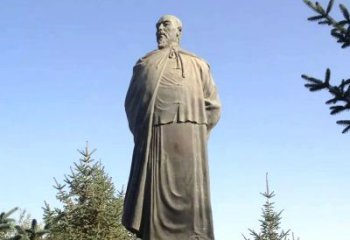 泰州令人敬畏的林则徐雕像