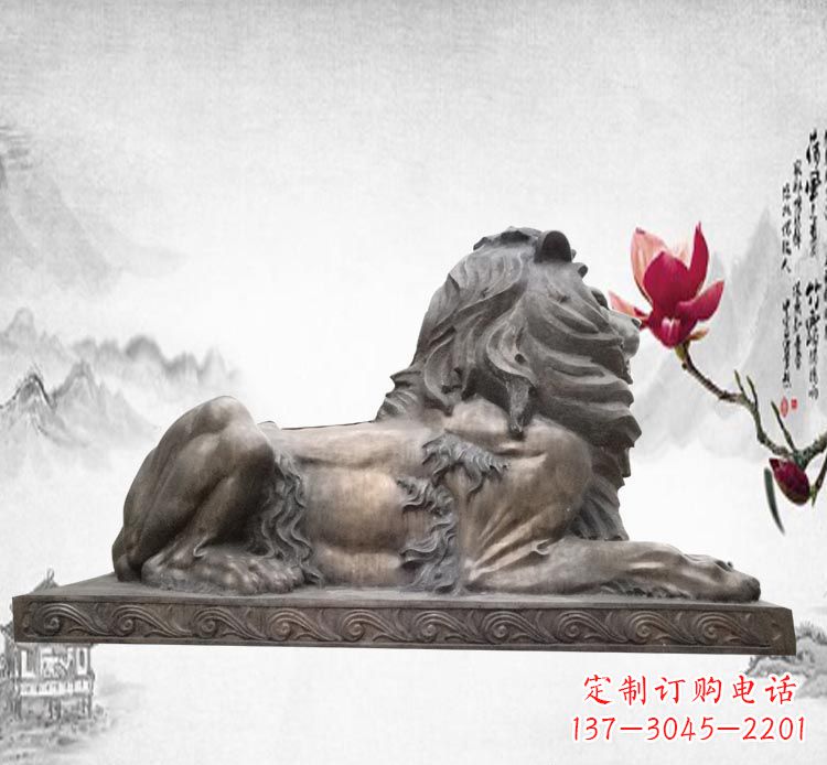 泰州卧着的西洋狮子铜雕