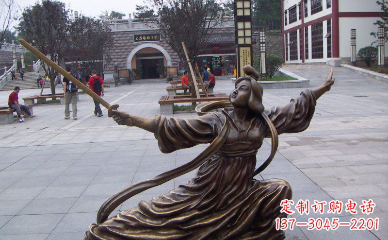 泰州舞剑的古代美女古代人物铜雕