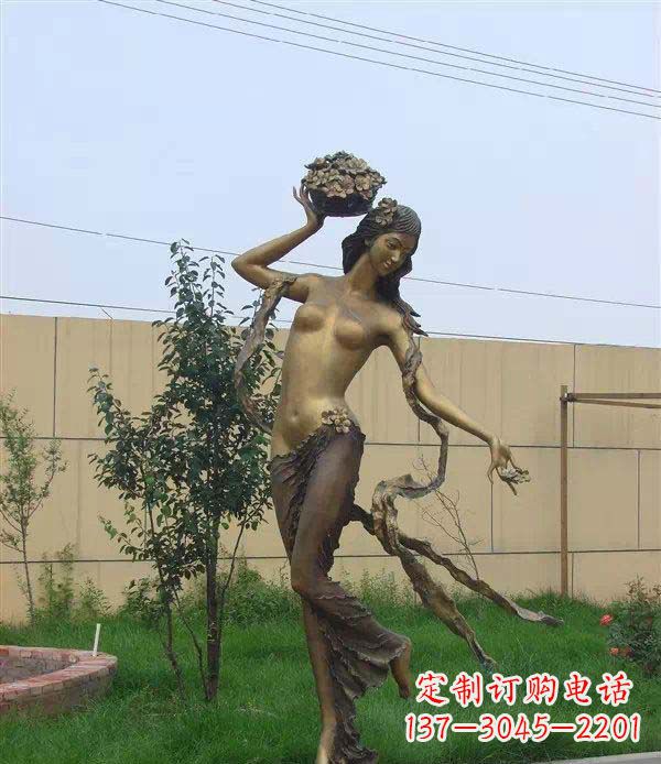 泰州西方美女公园人物铜雕