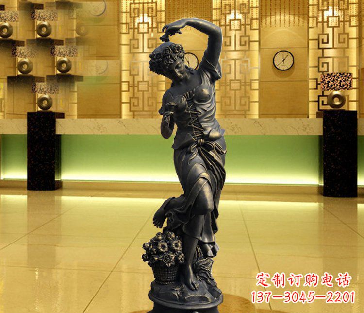 泰州西方女人别墅景观铜雕