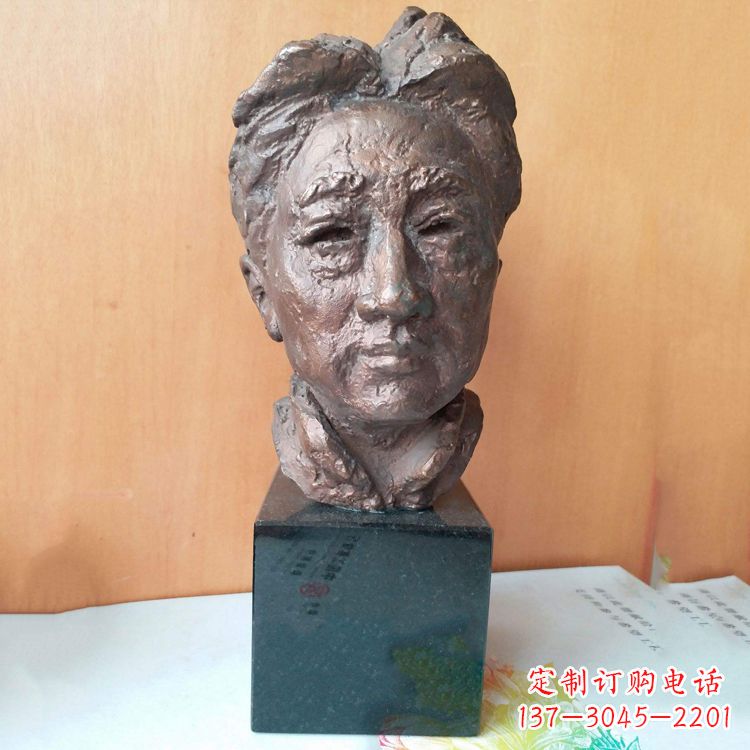 泰州现代画家徐悲鸿先生头像雕塑
