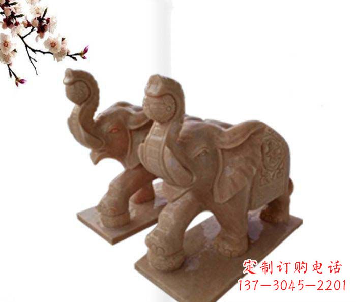 泰州象鼻朝天的大象晚霞红招财石雕