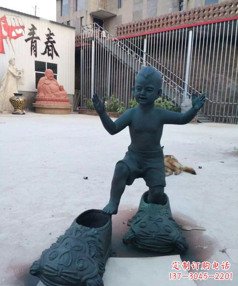 泰州小孩穿大鞋青铜人物雕塑