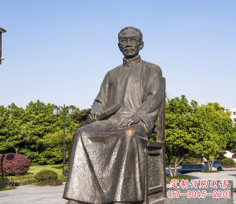 泰州校园蔡元培名人铜雕