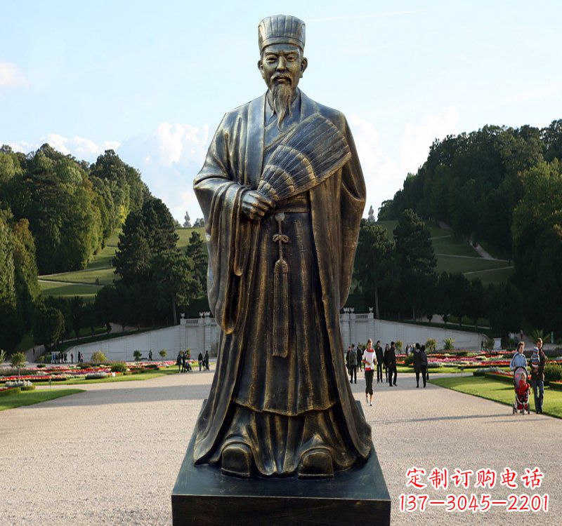 泰州校园古代名人诸葛亮铜雕