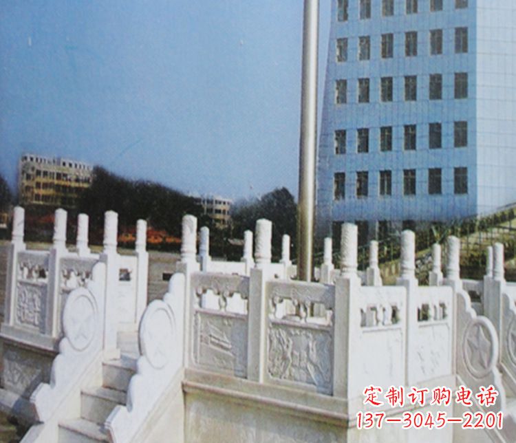 泰州校园汉白玉升旗台景观石雕