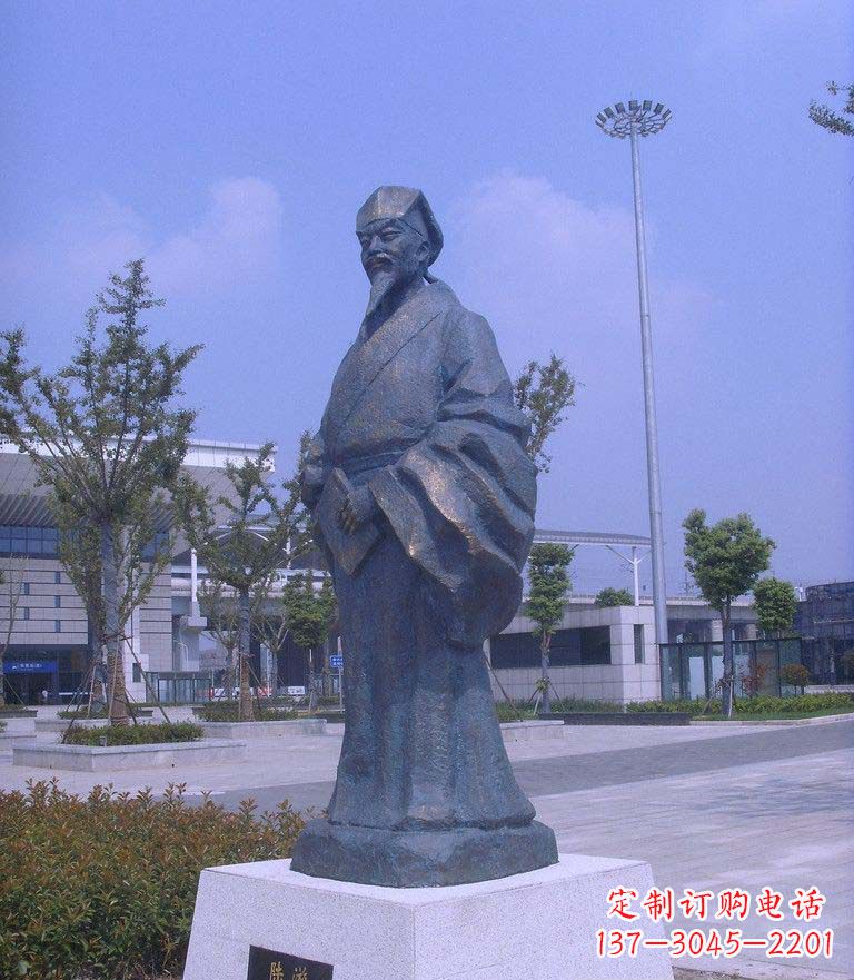 泰州校园陆游名人铜雕