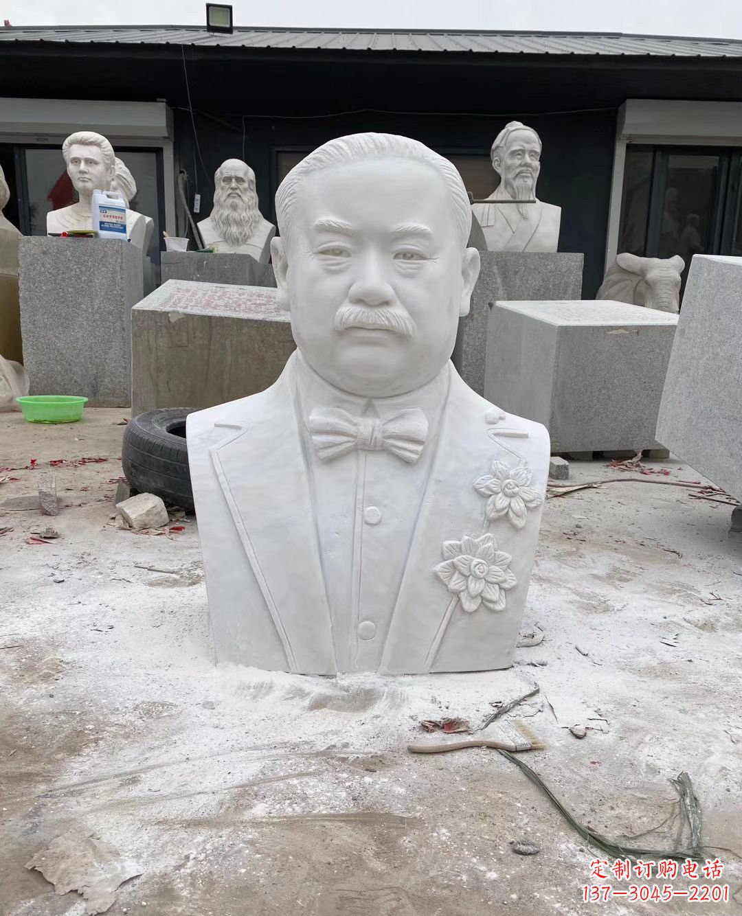 泰州校园名人詹天佑头像石雕