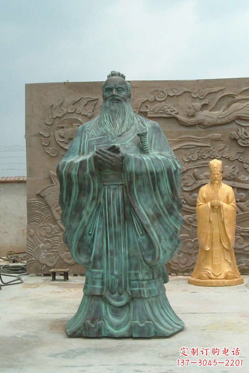 泰州校园青铜仿古孔子