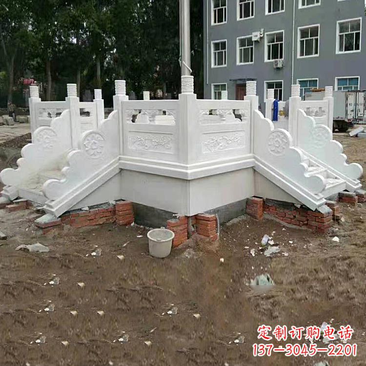泰州学校汉白玉升旗台石雕