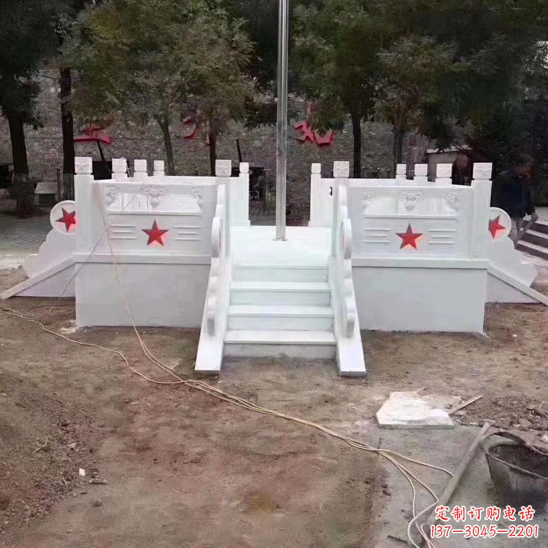 泰州学校校园升国旗台