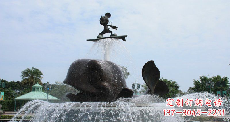 泰州游乐园鲸鱼喷泉和米老鼠景观铜雕