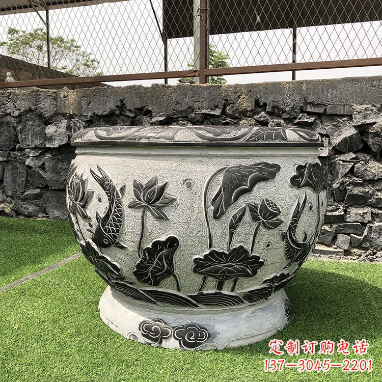 泰州鱼纹水缸石雕