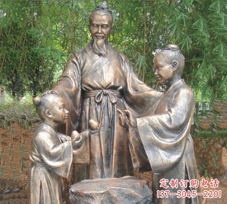 泰州寓言故事铜雕_孔融让梨