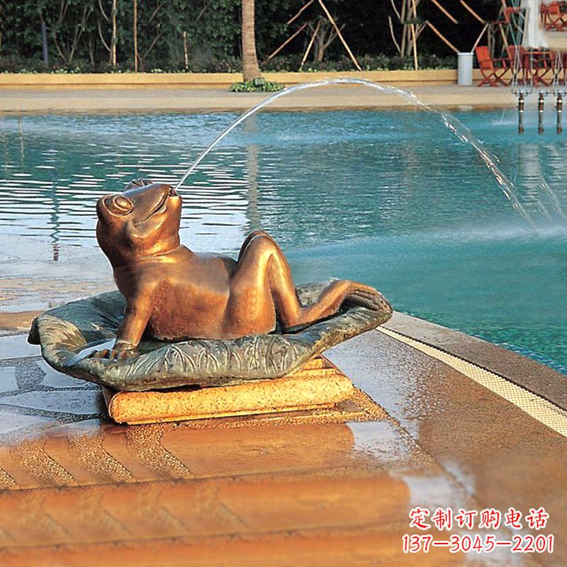 泰州园林水景池塘游泳馆喷水青蛙铜雕塑