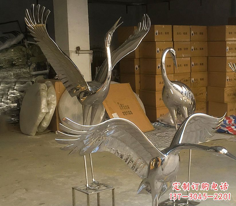 泰州园林云中仙鹤不锈钢雕塑