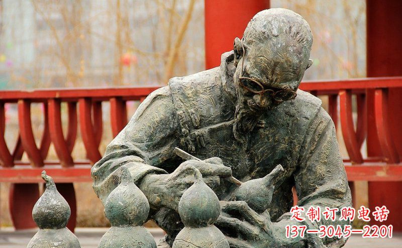 泰州园林在葫芦上刻字的老人小品铜雕