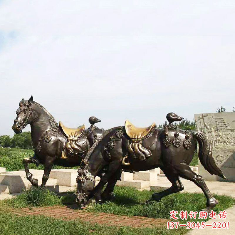 泰州战马群公园景区动物情景雕塑