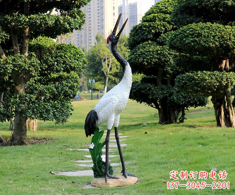 泰州站立仙鹤雕塑