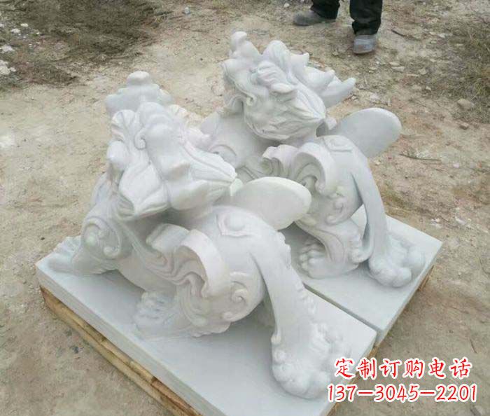 泰州招财进宝立式貔貅门口石雕