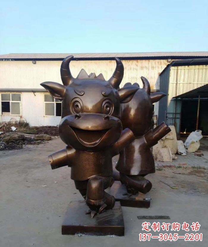 泰州招财牛玻璃钢仿铜动物雕塑