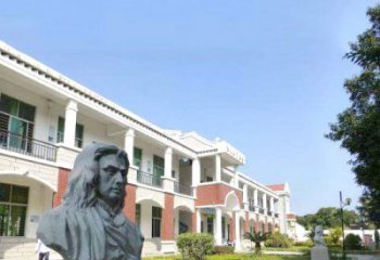 泰州校园名人牛顿石雕头像