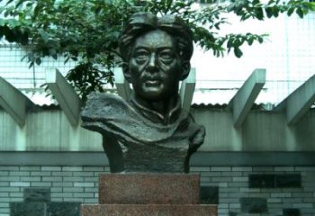 泰州校园名人徐悲鸿头像雕塑