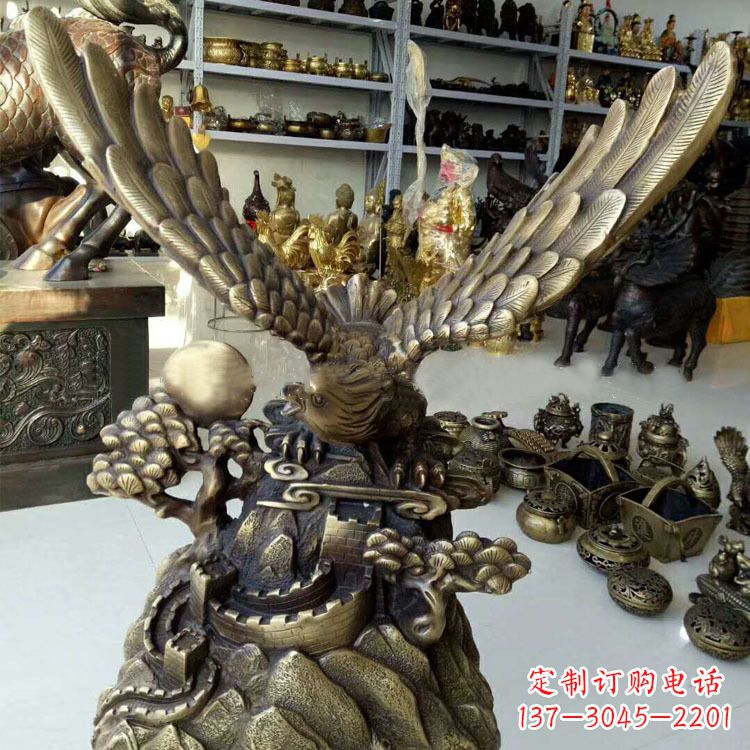 泰州铸铜老鹰雕塑