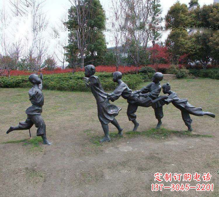 泰州铸铜老鹰捉小鸡儿童雕塑