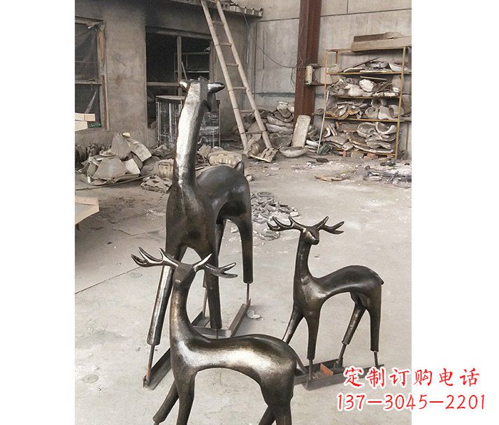 泰州铸铜梅花鹿动物铜雕摆件