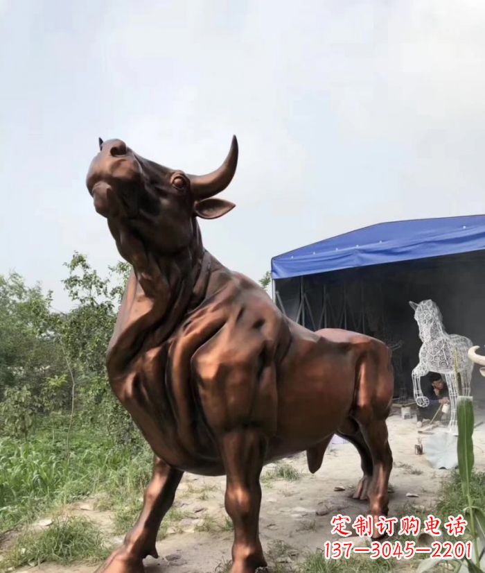 泰州紫铜牛动物雕塑