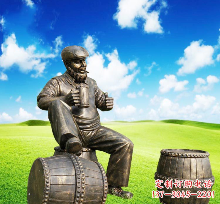 泰州坐酒桶喝啤酒的西方人物铜雕